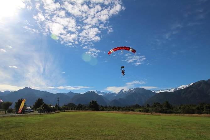 Tandem Skydive 13,000ft from Franz Josef - Timing, group size, and the practical wait