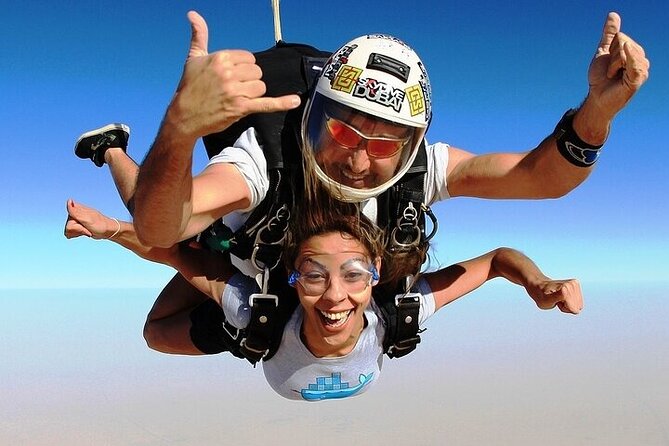 Tandem Skydive experience in Dubai - Key points to know before booking