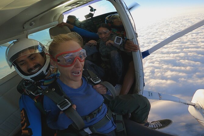 Tandem Skydive in Puerto Vallarta With Beach Landing - Forty-five seconds of free fall