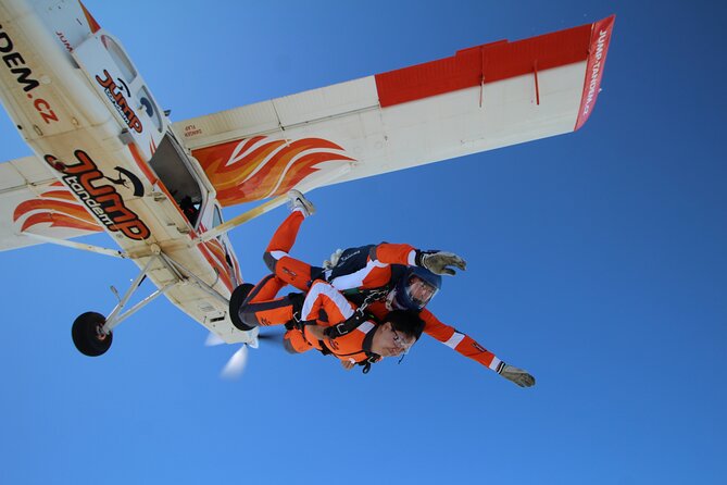 Tandem Skydiving in Prague - Tandem Jump with transfers! - Nearly 60 seconds of freefall