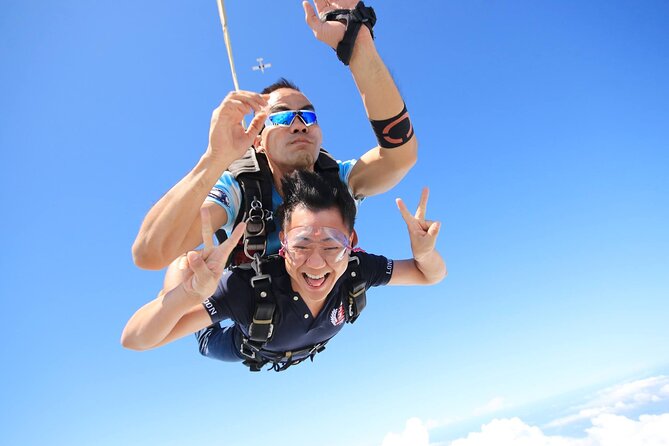 Tandem Skydiving Pattaya by Thai Sky Adventures - The freefall and parachute ride