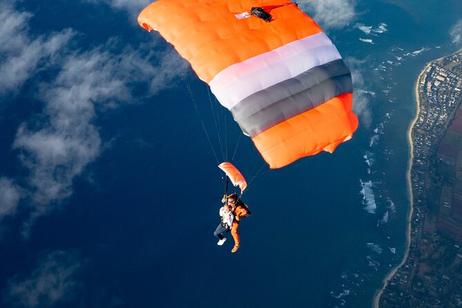 Tandem Skydiving with GoJump in Hawaii - Why 14,000 feet changes the experience