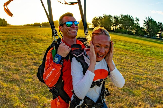 Tandem Skydiving with GoJump in Hawaii - North Shore views from under the canopy